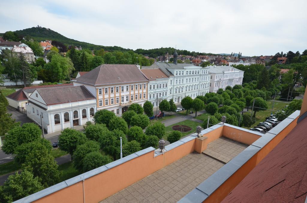 Teplice Plaza Aparthotel Екстериор снимка