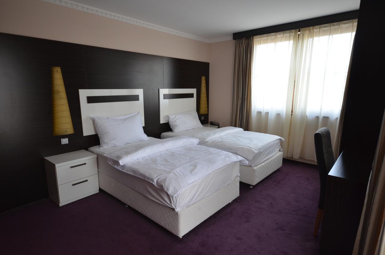 Teplice Plaza Aparthotel Екстериор снимка